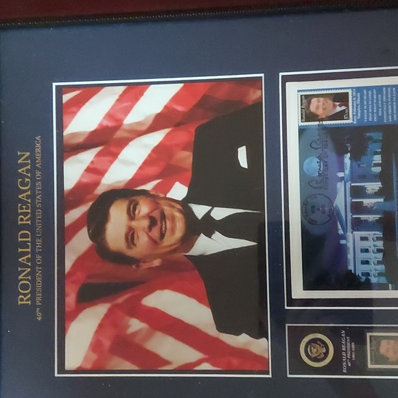 Official USPS President Ronald Reagan Wall decor ...like new - Picture 2 of 12
